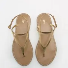 【新品・未使用】ZARA ゴールド トングサンダルのサムネイル