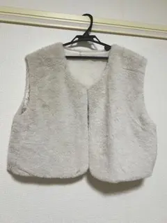 milフェイクファーベスト