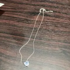 ハート型クリスタルネックレス