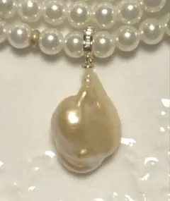 エレガント✨本真珠　淡水真珠ペンダントトップ　バロックパール　淡水バロック