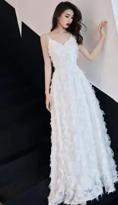 076D17 ブライダル フェザードレス ウェディング ワンピース 白 綺麗