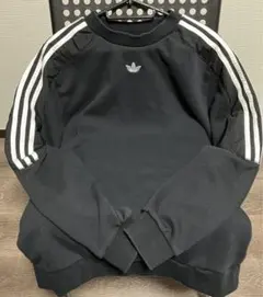 adidas originals スウェット　トレーナー　センター　ロゴ　刺繍