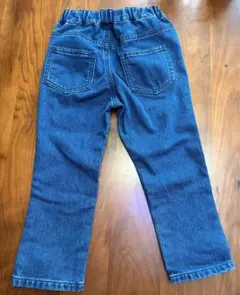 Item thumbnail for item 15b95a55-ad43-45fe-adbe-ad4bb8163a1e