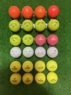 ゼクシオ　カラフルボール24球の出品になります。