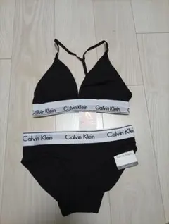 P*n様 ｓ　Calvin Klein ブラック ブラジャーショーツセット１