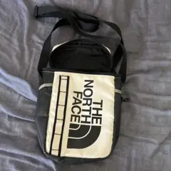 THE NORTH FACE ショルダーバッグのサムネイル