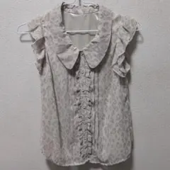 【INGNI】レオパード柄　ノースリーブ　シフォンブラウス　ベージュのサムネイル