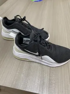 NIKE Air Max Motion2 ブラック/ホワイトAO0266-003のサムネイル