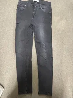 ダメージ加工ダークグレー スキニージーンズ