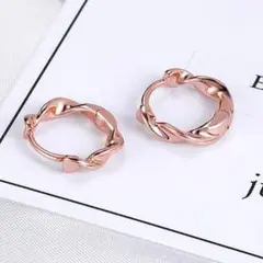 ピアス ツイストフープ ピンクゴールド アクセサリー ステンレス 韓国 新品
