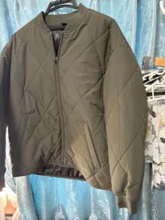 オリーブ色 キルティングボンバージャケット／ワークマンカラーズ