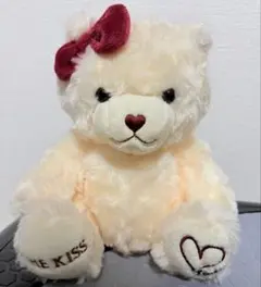 THE KISS クリーム色 くまぬいぐるみのサムネイル