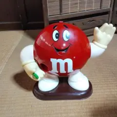 M&M's 赤いマスコット　チョコマシーン