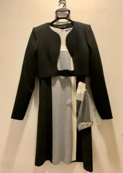 ヒロココシノ　ノーカラージャケット(ブローチ付き)