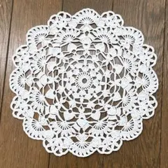 レース編み ドイリー 綿40番白 直径約28cm ハンドメイド - メルカリ