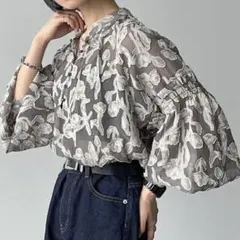 PAGEBOY ソフトレースジャガードブラウス　グレージュ　ページボーイ