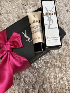 Yves Saint Laurent リブレ ハンドクリーム 30ml