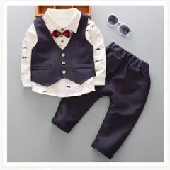 訳アリ☆キッズスーツ110cm　ひげ柄　蝶ネクタイ付き