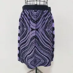 ティビ 美品 タイトスカート ひざ丈 総柄 薄手 シルク 9 イトキンのサムネイル