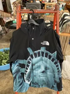 THE NORTH FACE × Supreme マウンテンパーカー　Sサイズ