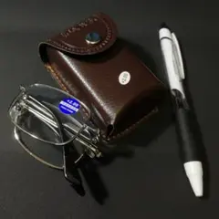 +2.00　折り畳み老眼鏡　メタルフレーム　ケース付き　新品未使用品