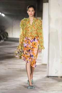 Dries Van Noten 花柄刺繍 フレアスカート 36 - メルカリ