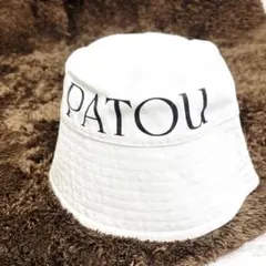 PATOU 刺繍ロゴ キャップ ホワイト 中古 - メルカリ