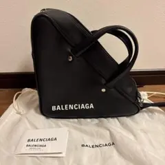 バレンシアガ　トライアングルバッグ