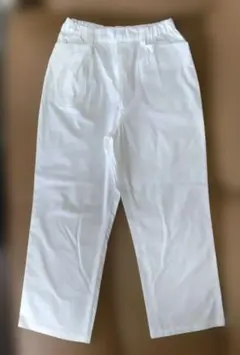 べべ　薄手　ホワイトパンツ