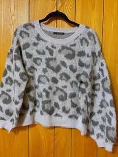 シャーリングニット ヒョウ柄