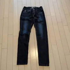 美品★値下げしました、SOMETHING スキニーデニム テーパードフィット
