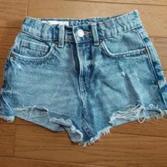 ザラ　ダメージデニム　ショートパンツ