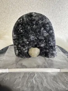 極濃紫✨ウルグアイ産アメジストドーム カルサイト共生 天然水晶クラスター 461