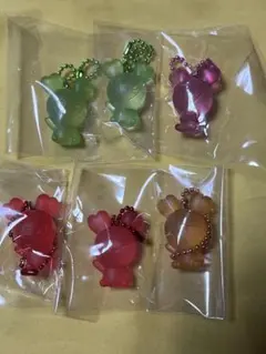 TWICE LOVELYS チャーム　6個セット