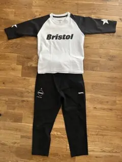 F.C.Real Bristol（F.C.R.B.）のキッズ。