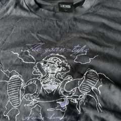 ワンピースニカのTシャツ gu