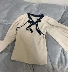 INGNI アイボリー 長袖 リボン付きニットセーター