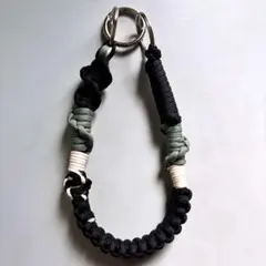 パラコード ハンドストラップ black ミニマル スマホ 携帯 ハンドメイド黒