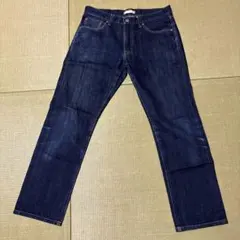 UNIQLO 32インチ ストレートジーンズ