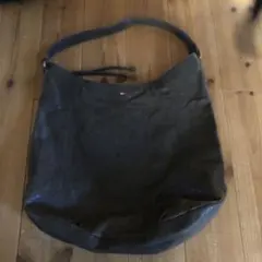 本革トートバッグ　トミーフィルフィガーデニム