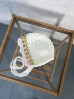 ハンドメイド　かぎ針編み　チューリップ　ベビー　ボンネット　ピンク　ホワイト