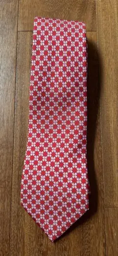 Salvatore Ferragamo ネクタイ　イタリア製　絹100%