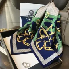 チェーンデザイン スカーフ ネイビー 70cmx 70cm