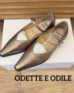 ODETTE E ODILEスタッズ ベルト フラットシューズ パンプス