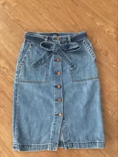 GAP デニム タイトスカート フロントボタンのサムネイル