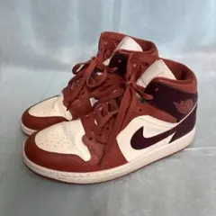 NIKE AIR JORDAN 1 MID ナイキ エアジョーダン