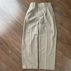ウツクシルエット スラックス