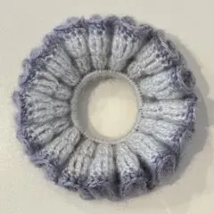 ブルー×シルバー フリルシュシュ ハンドメイド 毛糸 かぎ針編み 編み物