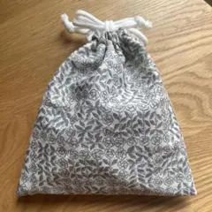 ミナペルホネン×リバティ　スリーピングローズ巾着袋　ハンドメイド