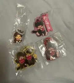モンチッチ　monchhichi 2連アクリルめじるしチャーム　ガチャ